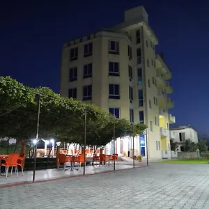 Hotel Restaurant Globi Velipojë