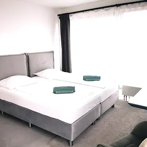 Hh 01 By Rockchair - Superhost Status - Modernes Mit Sonnigem Balkon & Premium Boxspringbetten In Winterhude - Geheimtipp Apartment