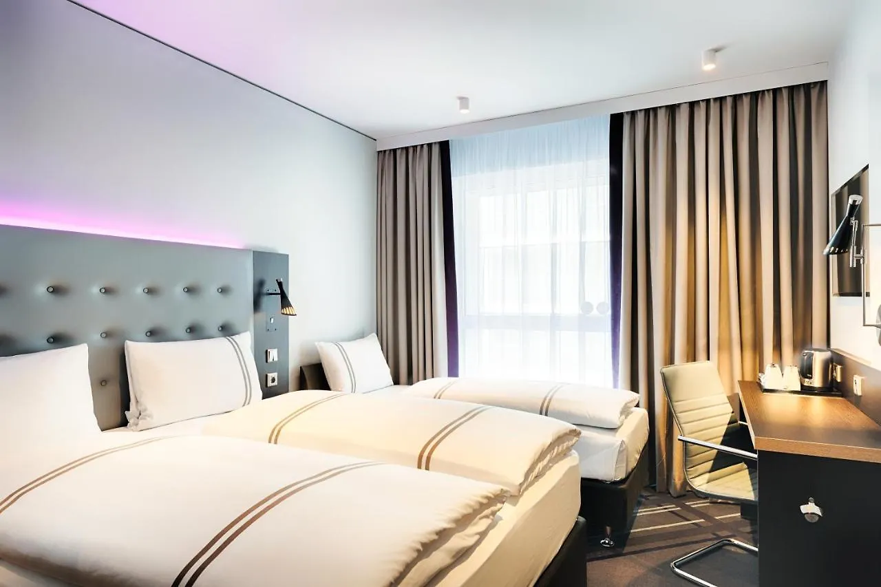 Szálloda Premier Inn Koln City Mediapark