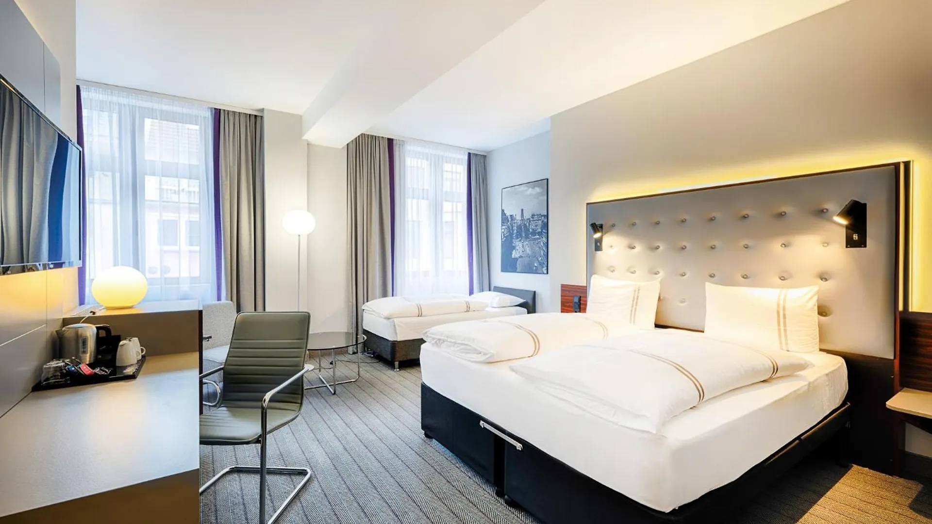 Отель Premier Inn Koln City Mediapark