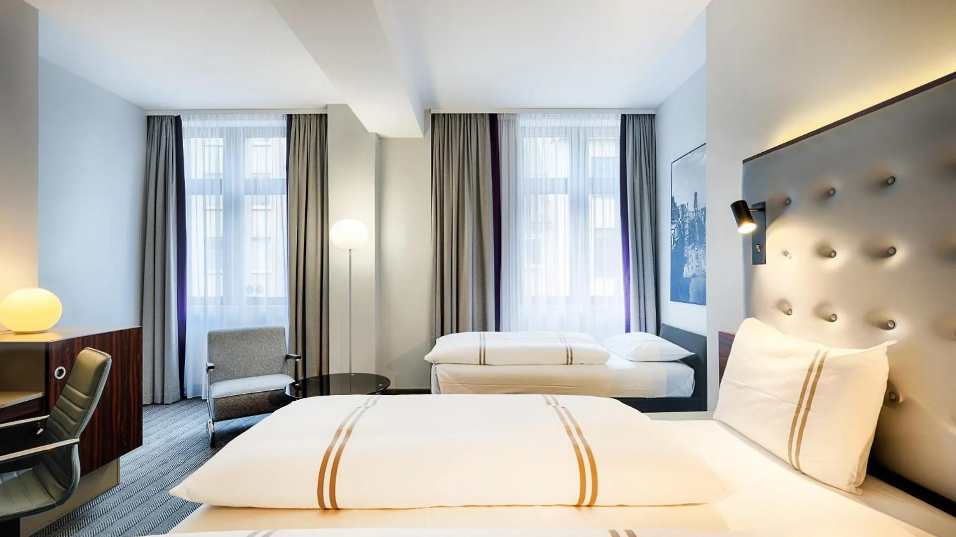 Отель Premier Inn Koln City Mediapark